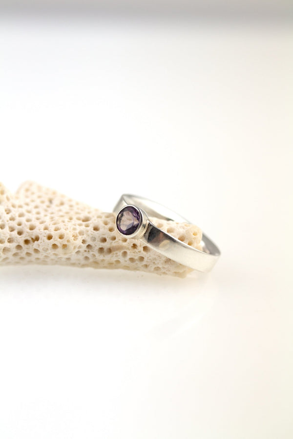 Amethyst and sterling silver ring - KFDJewelleryCT8
