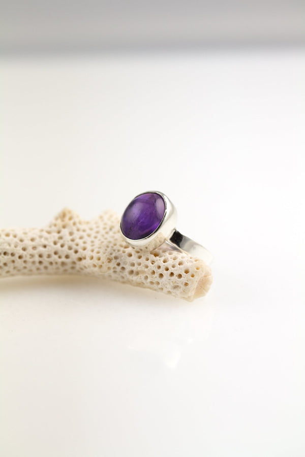 Amethyst cabochon ring - KFDJewelleryCT9