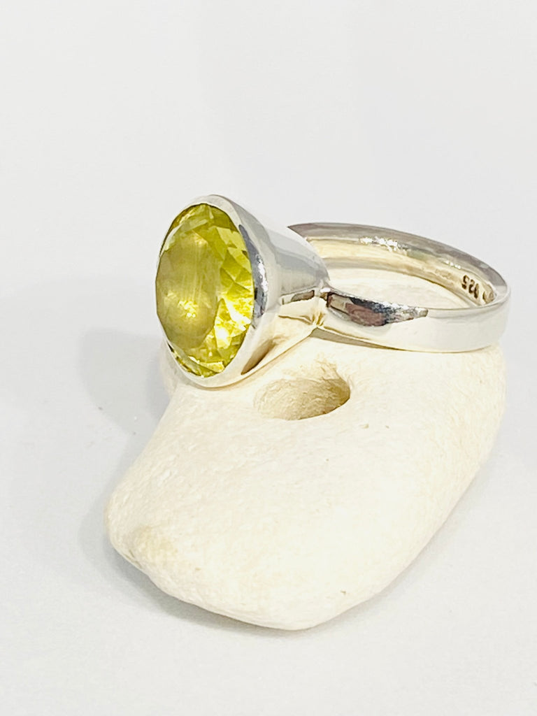 Lemon Quartz Solo cocktail ring - KFDJewelleryCT14