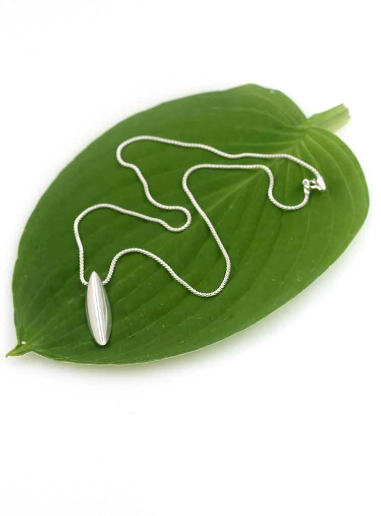 Small Classic Leaf Pendant - KFDJewelleryCL016