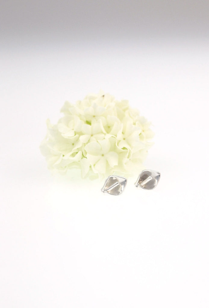 Small Lily Stud Earrings - KFDJewelleryL09