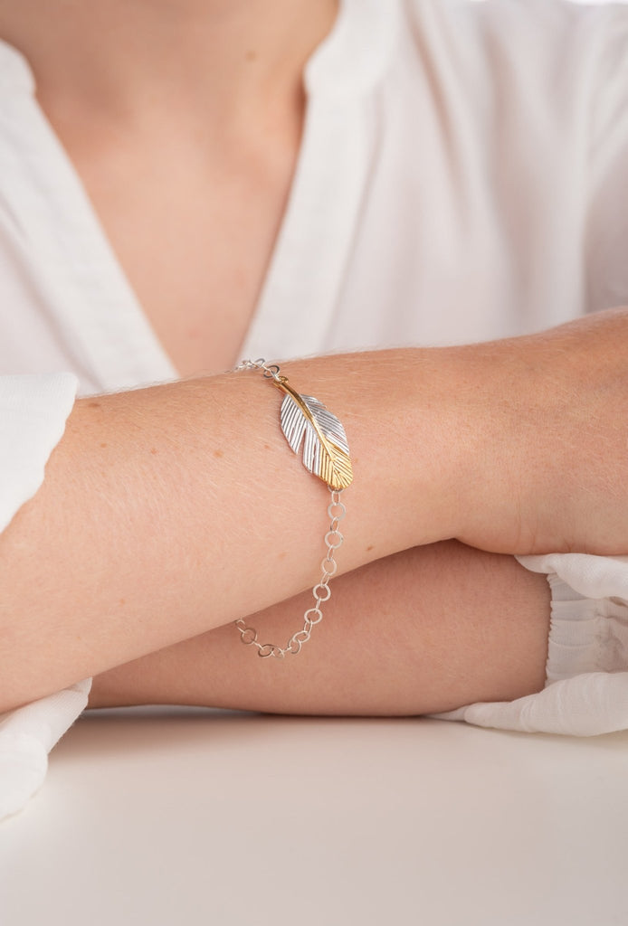 Sterling silver feather bracelet - KFDJewelleryF29