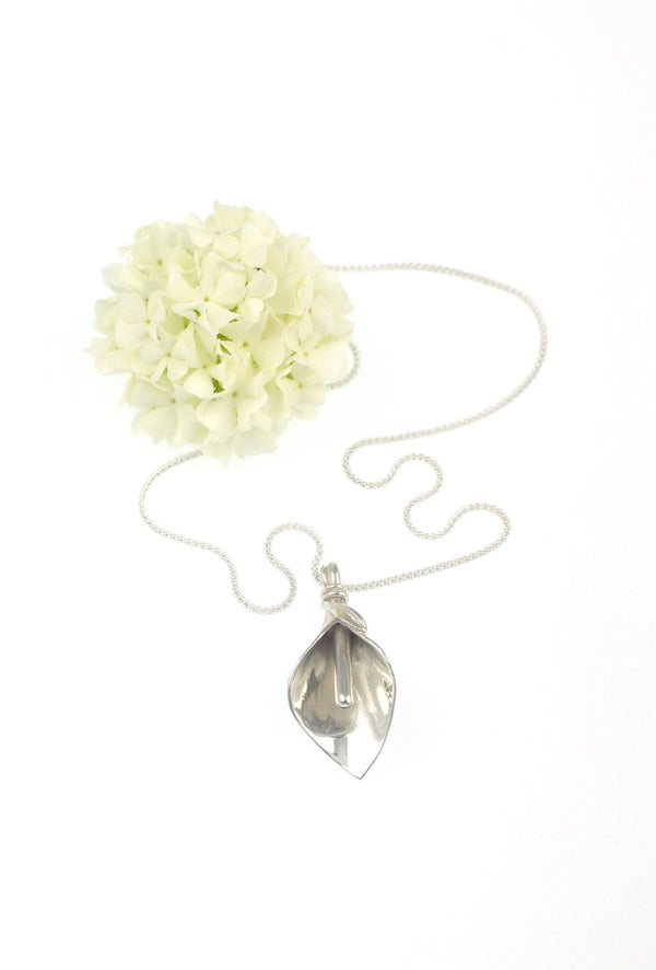 Medium Lily Pendant - KFDJewelleryL17