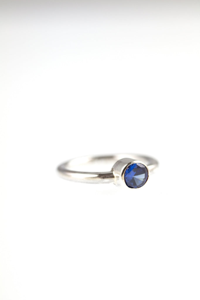 Sapphire solitaire sterling silver ring - KFDJewelleryCT4