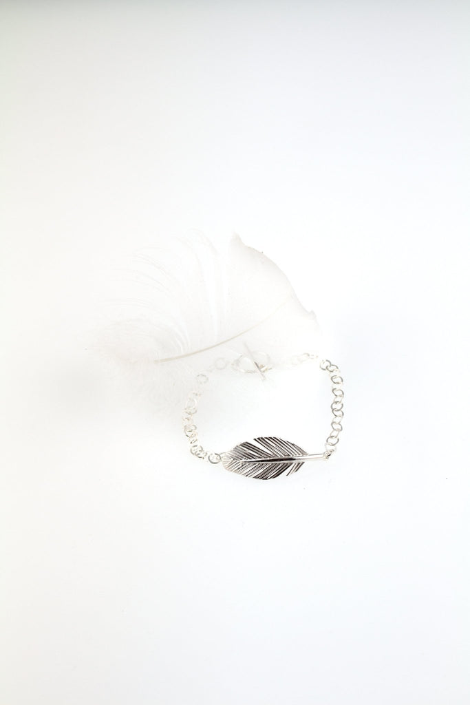 Sterling silver feather bracelet - KFDJewelleryF27